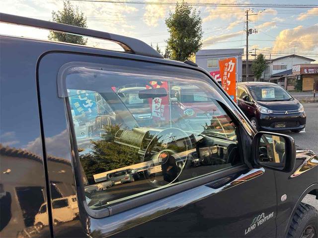 ジムニー ランドベンチャー 4WD ETC ナビ TV アルミホイール キーレスエントリー 電動格納ミラー シートヒーター 革シート AT 衝突安全ボディ CD ABS エアコン パワーステアリング パワーウィンドウ(10枚目)