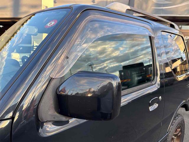 ジムニー ランドベンチャー 4WD ETC ナビ TV アルミホイール キーレスエントリー 電動格納ミラー シートヒーター 革シート AT 衝突安全ボディ CD ABS エアコン パワーステアリング パワーウィンドウ(13枚目)