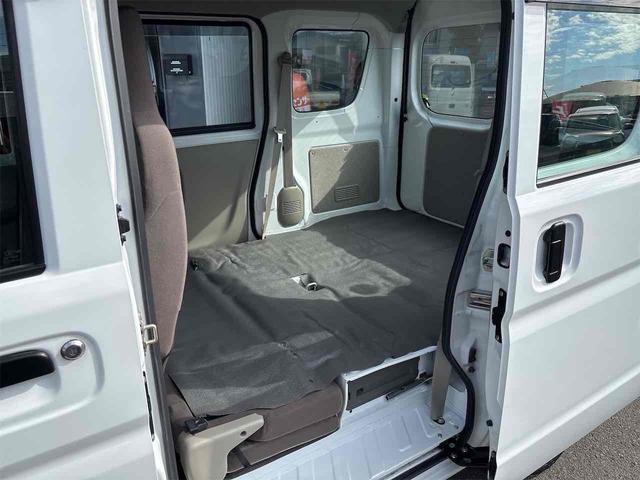 当店のお車をご覧いただきましてありがとうございます。お車についてのご質問やお見積りのご依頼、ご購入にあたってのご相談などお気軽にお問い合わせ下さい！