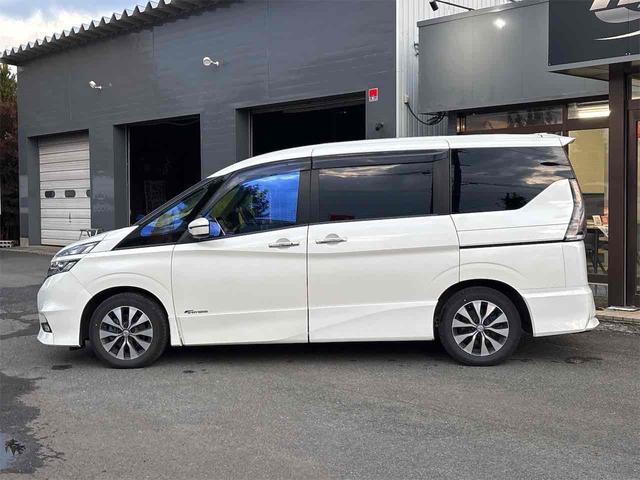 この度は当店のお車をご覧になっていただき、誠にありがとうございます。ぜひじっくりとご検討下さい。気軽にお問合せ・お見積りお待ちしております。