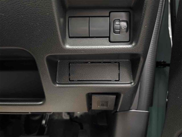 スペーシア ハイブリッドＸ　４ＷＤ　全周囲カメラ　両側電動スライドドア　クリアランスソナー　レーンアシスト　衝突被害軽減システム　オートライト　ＬＥＤヘッドランプ　スマートキー　アイドリングストップ　電動格納ミラー（19枚目）
