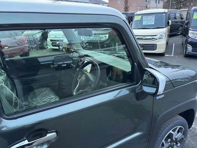 ハスラー ハイブリッドＸターボ　４ＷＤ　全周囲カメラ　ナビ　ＴＶ　オートクルーズコントロール　レーンアシスト　衝突被害軽減システム　オートライト　ＬＥＤヘッドランプ　スマートキー　アイドリングストップ　電動格納ミラー　シートヒーター（9枚目）