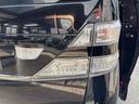 ２．４Ｚ　４ＷＤ　ドライブレコーダー　ＥＴＣ　バックカメラ　ナビ　クリアランスソナー　両側電動スライドドア　オートライト　ＨＩＤ　スマートキー　電動格納ミラー　後席モニター　３列シート　オットマン　ＣＶＴ（64枚目）