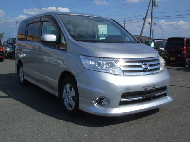 セレナ ハイウェイスター　Ｖセレクション　４ＷＤ　ナビ・ＴＶ（6枚目）