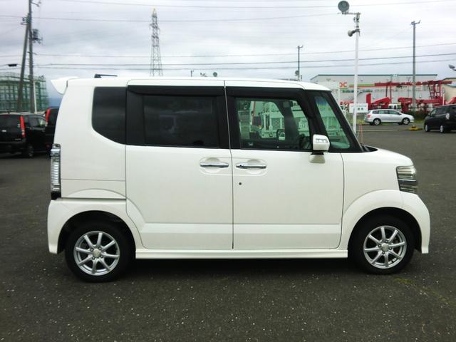Ｎ－ＢＯＸカスタム Ｇ・Ｌパッケージ　４ＷＤ　電動スライドドア（左）（4枚目）