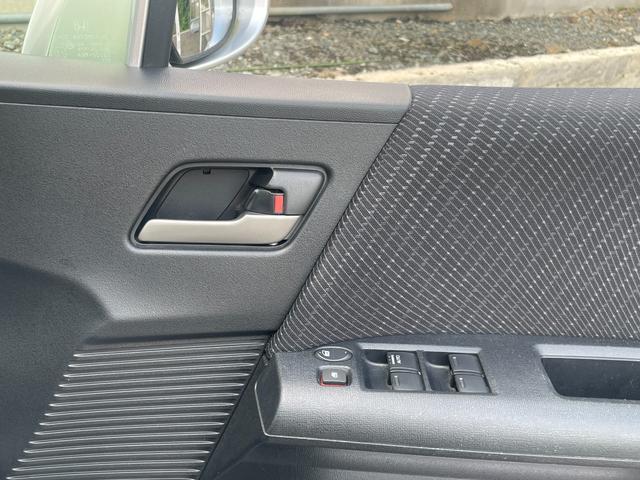 フリードハイブリッド ジャストセレクション　社外ナビ　ＴＶ　ＤＶＤ　エンスタ　ＥＴＣ　スマートキー　片側パワースライドドア　ＨＩＤライト　７人乗　横滑り防止装置　内外装クリーニング済（33枚目）