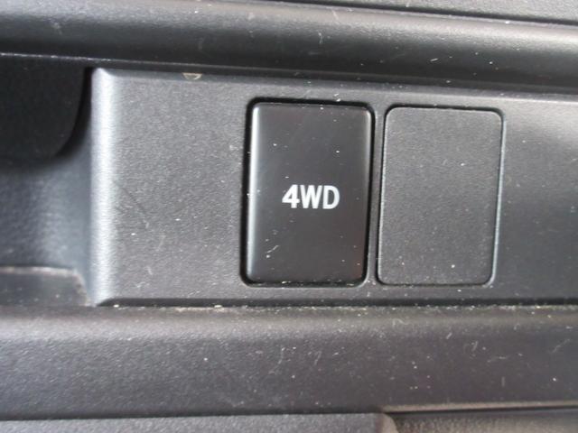 スペシャル 4WD ハイルーフ アイドリングストップ ライトレベライザー Wエアバック 純正AMFMラジオ エアコン パワステ(13枚目)
