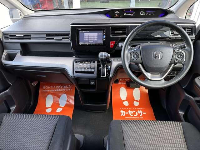 スパーダ　ホンダセンシング　４ＷＤ　衝突軽減ブレーキ　純正ナビ　フルセグ　Ｂｌｕｅｔｏｏｔｈ　バックカメラ　両側パワースライドドア　ドライブレコーダー　プッシュスタート　クルーズコントロール　ＬＥＤヘッドランプ　ＥＴＣ(6枚目)