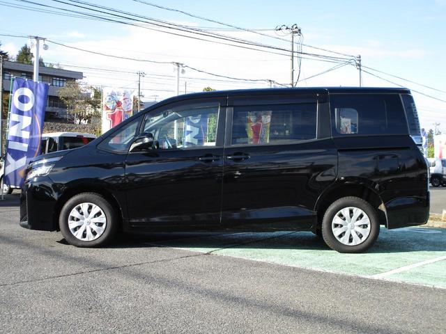 ヴォクシー Ｘ　４ＷＤ　衝突軽減ブレーキ　カロッツェリアナビ　フルセグ　Ｂｌｕｅｔｏｏｔｈ　バックカメラ　エンジンスタータ　ＥＴＣ　クルーズコントロール　ＬＥＤヘッドランプ　左側パワースライドドア　オートエアコン（40枚目）