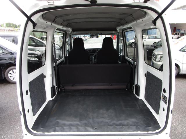 ハイゼットカーゴ ＤＸ　ＳＡＩＩＩ　４ＷＤ　衝突軽減ブレーキ　ＬＥＤヘッドランプ　ＥＴＣ　オートライト　横滑り防止装置　アイドリングストップ　ライトレベライザー　オーバーヘッドコンソール　スピーカー内臓ＡＭＦＭラジオ（20枚目）