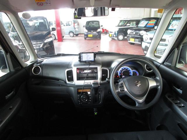 スペーシア Ｘ　４ＷＤ　衝突軽減ブレーキ　ポータブルナビ　ケンウッドＣＤＵＳＢデッキ　ＥＴＣ　ドライブレコーダー　両側パワースライドドア　ディスチャージヘッドランプ　シートヒーター　プッシュスタート（5枚目）