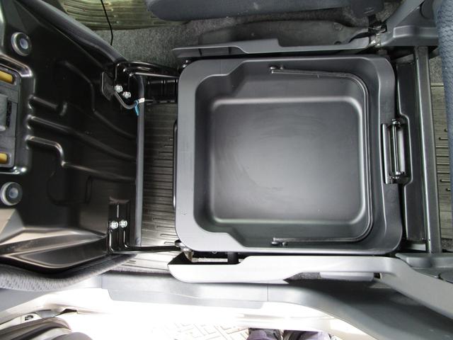 スペーシア Ｘ　４ＷＤ　衝突軽減ブレーキ　ポータブルナビ　ケンウッドＣＤＵＳＢデッキ　ＥＴＣ　ドライブレコーダー　両側パワースライドドア　ディスチャージヘッドランプ　シートヒーター　プッシュスタート（29枚目）