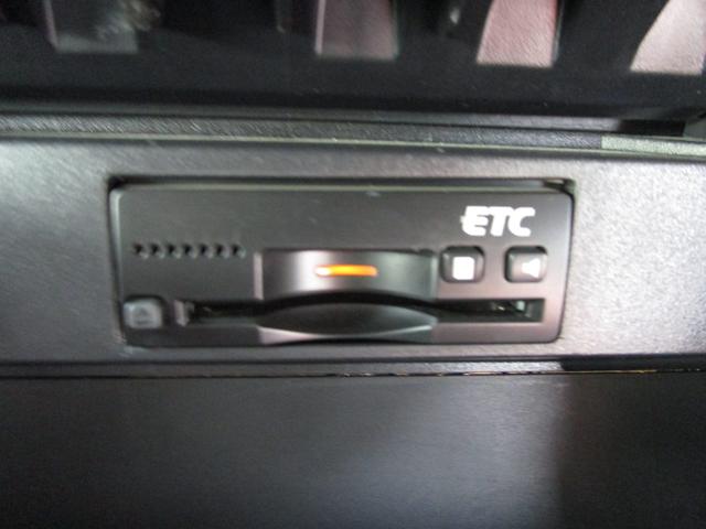 ソリオバンディット Ｆリミテッド　４ＷＤ　衝突軽減ブレーキ　ストラーダナビ　フルセグ　Ｂｌｕｅｔｏｏｔｈ　ＤＶＤ　ＣＤ　バックカメラ　クルーズコントロール　両側パワースライドドア　ステアリングリモコン　プッシュスタート　オートエアコン（17枚目）
