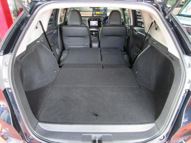 シャトル ハイブリッドＸスタイルエディション　４ＷＤ　衝突軽減ブレーキ　ギャザーズナビ　フルセグ　Ｂｌｕｅｔｏｏｔｈ　バックカメラ　ＥＴＣ　クルーズコントロール　プッシュスタート　ＬＥＤヘッドランプ　オートエアコン　シートリフター　スマートキー（24枚目）