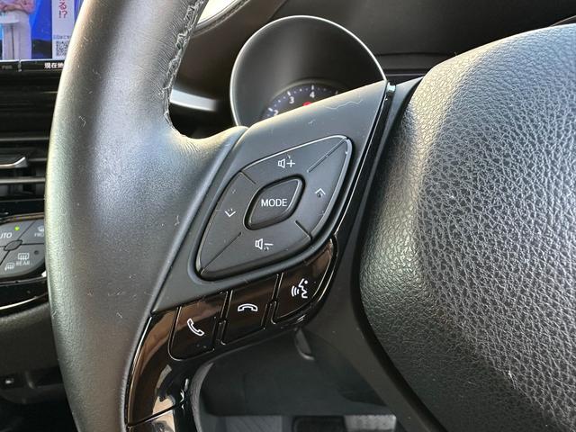 Ｃ－ＨＲ Ｇ－Ｔ　４ＷＤターボ　モデリスタフルエアロ　純正８インチナビ　バックカメラ　ＥＴＣ　Ｂｌｕｅｔｏｏｔｈ　ドライブレコーダー　クルーズコントロール　純正１８インチアルミ　オートハイビーム　前席シートヒーター（13枚目）