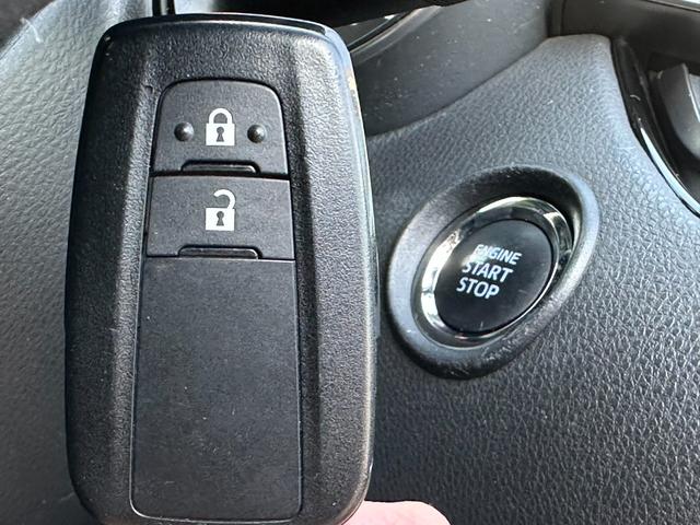 Ｃ－ＨＲ Ｇ－Ｔ　４ＷＤターボ　モデリスタフルエアロ　純正８インチナビ　バックカメラ　ＥＴＣ　Ｂｌｕｅｔｏｏｔｈ　ドライブレコーダー　クルーズコントロール　純正１８インチアルミ　オートハイビーム　前席シートヒーター（15枚目）