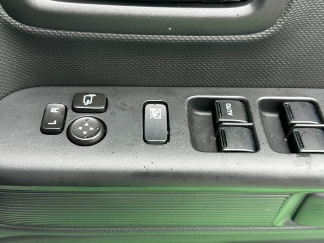 スペーシア ハイブリッドＧ　ハイブリッド４ＷＤ　衝突軽減ブレーキ　社外ＣＤオーディオ　車線逸脱　横滑り防止装置　アイドリングストップ　セキュリティアラーム　ライトレベライザー　パワーモード　シートヒーター　ミラーヒーター（15枚目）