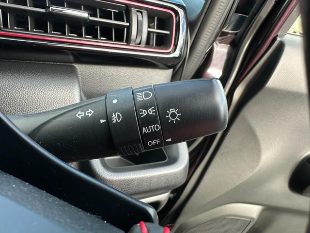 ワゴンRスティングレー ハイブリッドT 4WDターボ スズキセーフティ 社外ナビゲーション Bluetooth 社外ドライブレコーダー ヘッドアップディスプレー クルーズコントロール ETC 前席シートヒーター 純正15インチアルミ(10枚目)