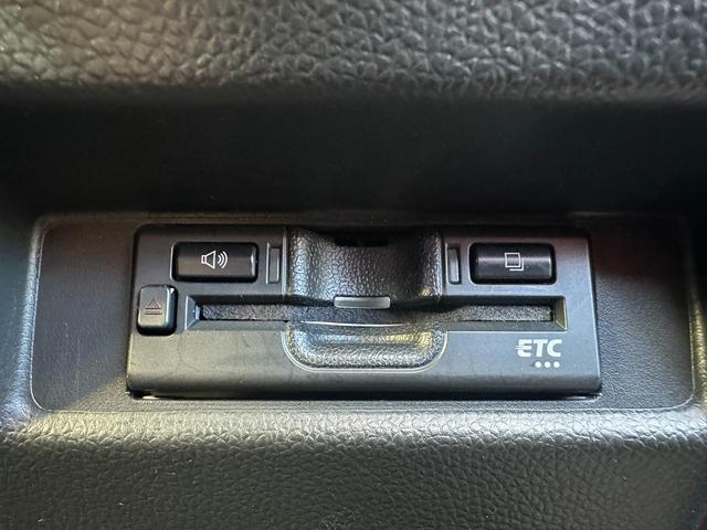 ワゴンRスティングレー ハイブリッドT 4WDターボ スズキセーフティ 社外ナビゲーション Bluetooth 社外ドライブレコーダー ヘッドアップディスプレー クルーズコントロール ETC 前席シートヒーター 純正15インチアルミ(13枚目)