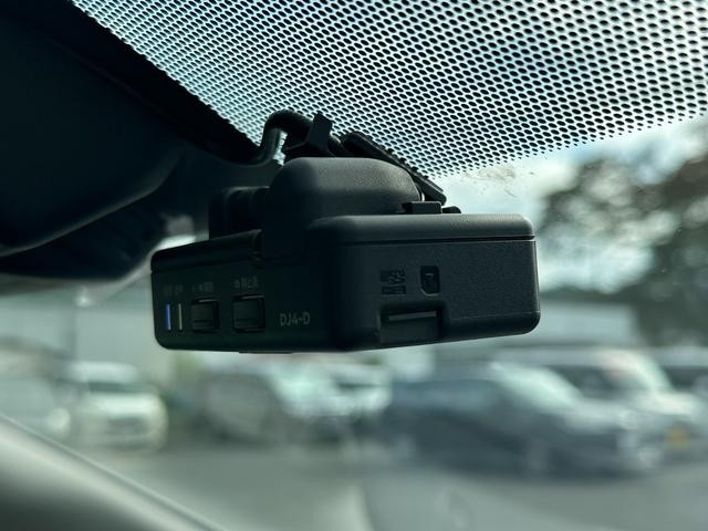 ノート e-パワー X FOUR e-Power4WD 衝突軽減ブレーキ ドライブレコーダー 純正ナビゲーション アラウンドビューモニター インテリジェントクルーズコントロール ETC Bluetooth(11枚目)