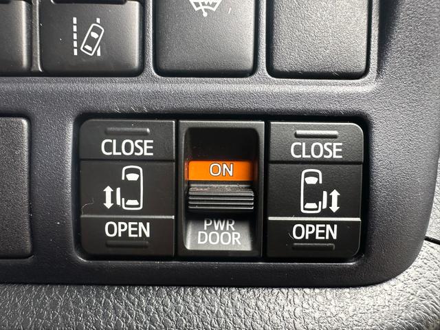 ノア Ｘ　４ＷＤ　衝突軽減ブレーキ　両側パワースライドドア　社外ナビゲーション　フリップダウンモニター　ＤＶＤ再生可能　Ｂｌｕｅｔｏｏｔｈ　バックカメラ　ＥＴＣ　社外エンジンスターター　ワイパーデアイサー（18枚目）