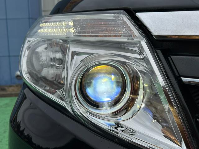 ノア Ｘ　４ＷＤ　衝突軽減ブレーキ　両側パワースライドドア　社外ナビゲーション　フリップダウンモニター　ＤＶＤ再生可能　Ｂｌｕｅｔｏｏｔｈ　バックカメラ　ＥＴＣ　社外エンジンスターター　ワイパーデアイサー（19枚目）