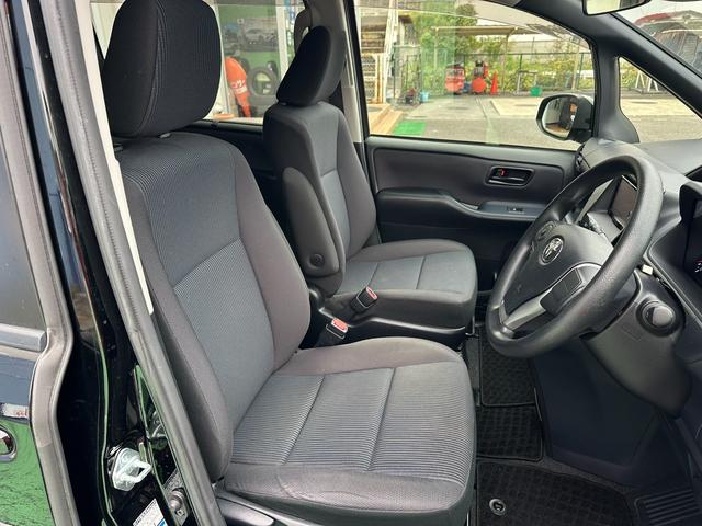 ノア Ｘ　４ＷＤ　衝突軽減ブレーキ　両側パワースライドドア　社外ナビゲーション　フリップダウンモニター　ＤＶＤ再生可能　Ｂｌｕｅｔｏｏｔｈ　バックカメラ　ＥＴＣ　社外エンジンスターター　ワイパーデアイサー（29枚目）