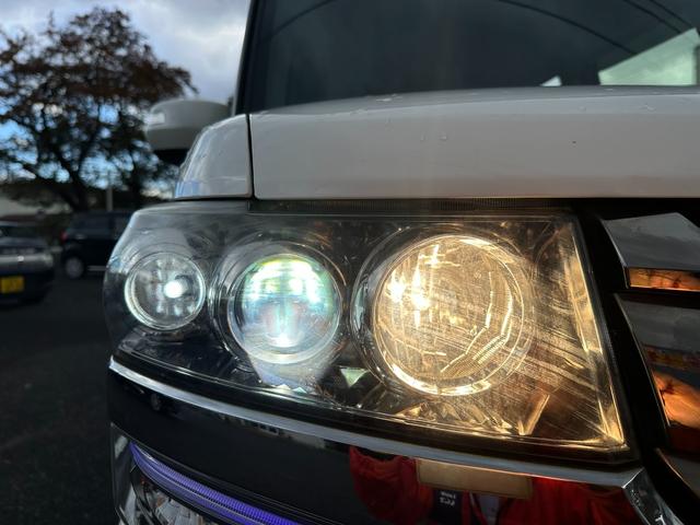 N-BOXカスタム G・Lパッケージ 4WD 社外ナビゲーション Bluetooth HIDヘッドライト 左側パワースライドドア 純正エンジンスターター オートエアコン イオンプラズマクラスター スマートキー 前席シートヒーター(6枚目)