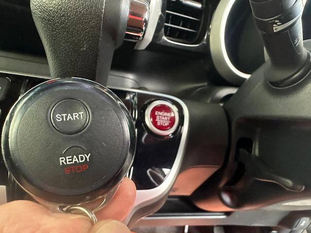 N-BOXカスタム G・Lパッケージ 4WD 社外ナビゲーション Bluetooth HIDヘッドライト 左側パワースライドドア 純正エンジンスターター オートエアコン イオンプラズマクラスター スマートキー 前席シートヒーター(11枚目)