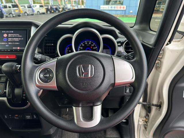 N-BOXカスタム G・Lパッケージ 4WD 社外ナビゲーション Bluetooth HIDヘッドライト 左側パワースライドドア 純正エンジンスターター オートエアコン イオンプラズマクラスター スマートキー 前席シートヒーター(12枚目)