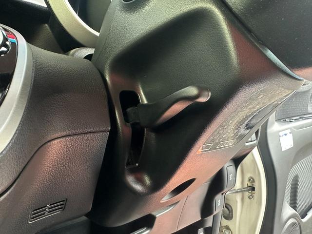 N-BOXカスタム G・Lパッケージ 4WD 社外ナビゲーション Bluetooth HIDヘッドライト 左側パワースライドドア 純正エンジンスターター オートエアコン イオンプラズマクラスター スマートキー 前席シートヒーター(14枚目)