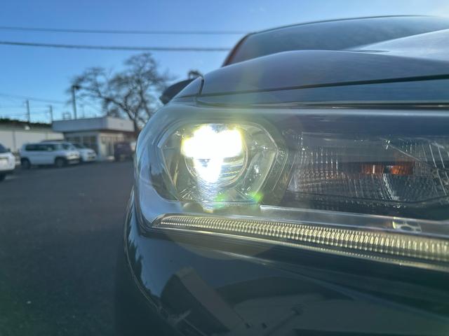 カローラフィールダー 1.5G エアロツアラー・ダブルバイビー 4WD TRDフロントスポイラー 衝突軽減ブレーキ 社外エンジンスターター 社外ナビゲーション バックカメラ ETC 前後ドライブレコーダー オートハイビーム ワイパーデアイサー ナノイー LED(9枚目)