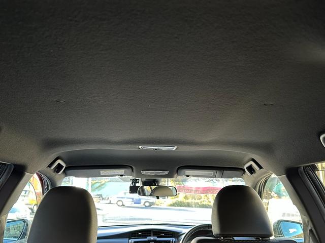 カローラフィールダー 1.5G エアロツアラー・ダブルバイビー 4WD TRDフロントスポイラー 衝突軽減ブレーキ 社外エンジンスターター 社外ナビゲーション バックカメラ ETC 前後ドライブレコーダー オートハイビーム ワイパーデアイサー ナノイー LED(25枚目)