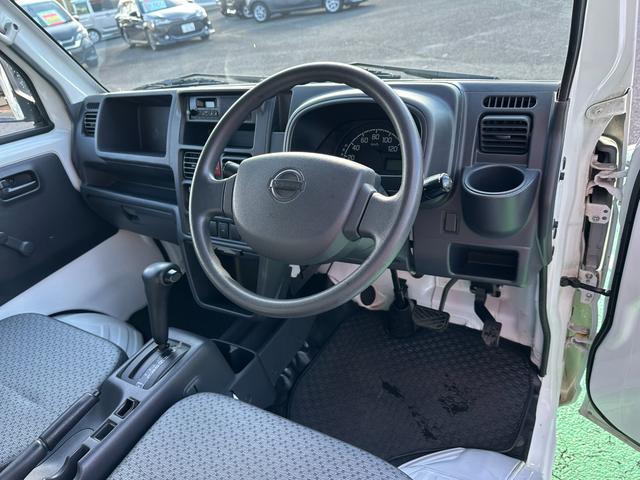 ＮＴ１００クリッパートラック ＤＸ　４ＷＤ　幌付き　エアコン　パワステ　Ｄ席エアバック　オートマチック車（2枚目）
