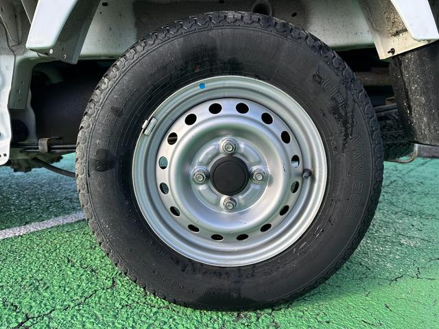 ＮＴ１００クリッパートラック ＤＸ　４ＷＤ　幌付き　エアコン　パワステ　Ｄ席エアバック　オートマチック車（18枚目）