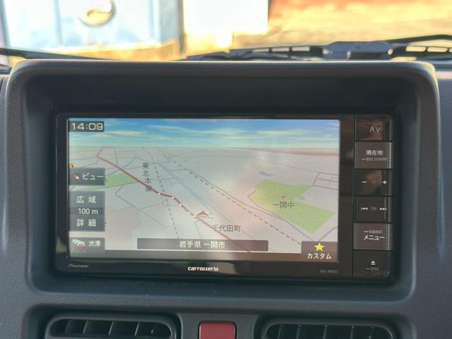 キャリイトラック 頑丈ダンプ　４ＷＤ　頑丈ダンプ　社外ナビ　社外ＬＥＤヘッドライト　フォグ　横滑り防止装置　ライトレベライザー　エアコン　パワステ　社外ルーフキャリア（3枚目）