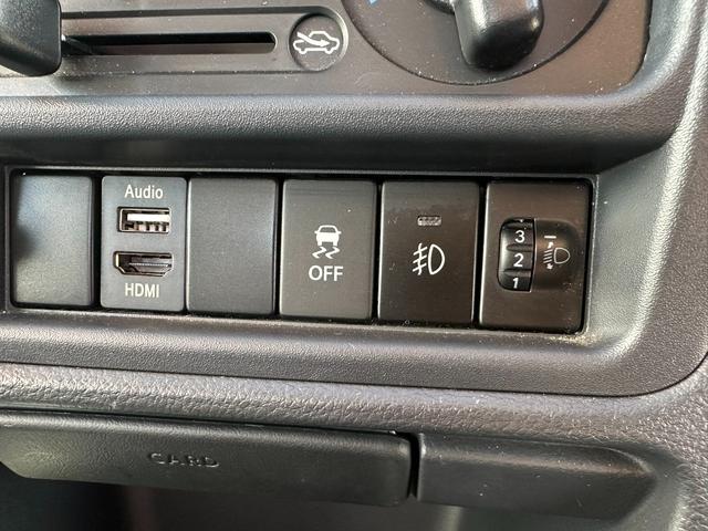 キャリイトラック 頑丈ダンプ　４ＷＤ　頑丈ダンプ　社外ナビ　社外ＬＥＤヘッドライト　フォグ　横滑り防止装置　ライトレベライザー　エアコン　パワステ　社外ルーフキャリア（7枚目）