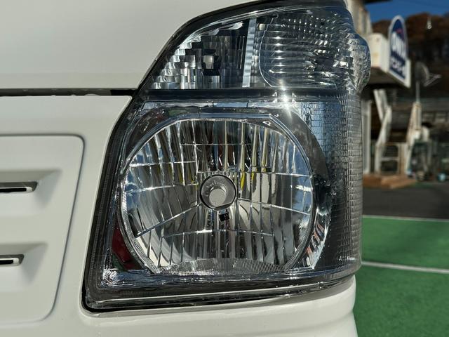 キャリイトラック 頑丈ダンプ　４ＷＤ　頑丈ダンプ　社外ナビ　社外ＬＥＤヘッドライト　フォグ　横滑り防止装置　ライトレベライザー　エアコン　パワステ　社外ルーフキャリア（10枚目）