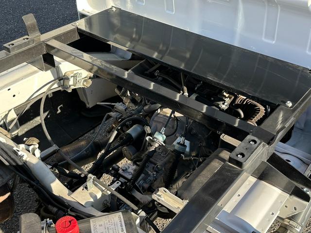 キャリイトラック 頑丈ダンプ　４ＷＤ　頑丈ダンプ　社外ナビ　社外ＬＥＤヘッドライト　フォグ　横滑り防止装置　ライトレベライザー　エアコン　パワステ　社外ルーフキャリア（23枚目）