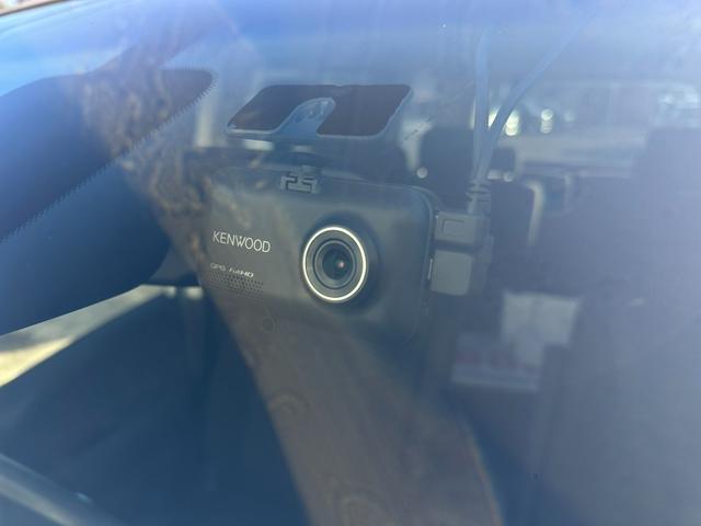 セレナ 20X アドバンスドセーフティパッケージ 4WD 左側パワースライドドア アラウンドビューモニター 純正ナビ ETC 前後ドライブレコーダー ETC HIDライト フォグランプ クルーズコントロール スマートキー リアオートエアコン(6枚目)