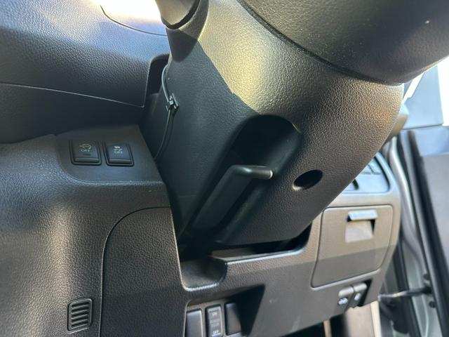 セレナ 20X アドバンスドセーフティパッケージ 4WD 左側パワースライドドア アラウンドビューモニター 純正ナビ ETC 前後ドライブレコーダー ETC HIDライト フォグランプ クルーズコントロール スマートキー リアオートエアコン(22枚目)