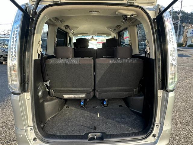 セレナ 20X アドバンスドセーフティパッケージ 4WD 左側パワースライドドア アラウンドビューモニター 純正ナビ ETC 前後ドライブレコーダー ETC HIDライト フォグランプ クルーズコントロール スマートキー リアオートエアコン(32枚目)