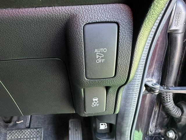 Ｎ－ＢＯＸカスタム Ｇ・ターボＬパッケージ　４ＷＤターボ　両側パワースライドドア　純正ナビゲーション　　　バックカメラ　パドルシフト　クルーズコントロール　社外エンジンスターター　前席シートヒーター　ミラーヒーター　横滑り防止装置　ＨＩＤライト（20枚目）