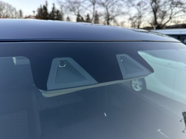 ワゴンＲカスタムＺ ハイブリッドＺＴ　４ＷＤターボ　社外ナビゲーション　Ｂｌｕｅｔｏｏｔｈ　ＤＶＤ再生可能　パドルシフト　ＬＥＤヘッドライト　アダプティブクルーズコントロール　前席シートヒーター　ミラーヒーター　純正１５インチアルミ（3枚目）