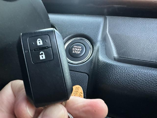 ワゴンＲカスタムＺ ハイブリッドＺＴ　４ＷＤターボ　社外ナビゲーション　Ｂｌｕｅｔｏｏｔｈ　ＤＶＤ再生可能　パドルシフト　ＬＥＤヘッドライト　アダプティブクルーズコントロール　前席シートヒーター　ミラーヒーター　純正１５インチアルミ（12枚目）