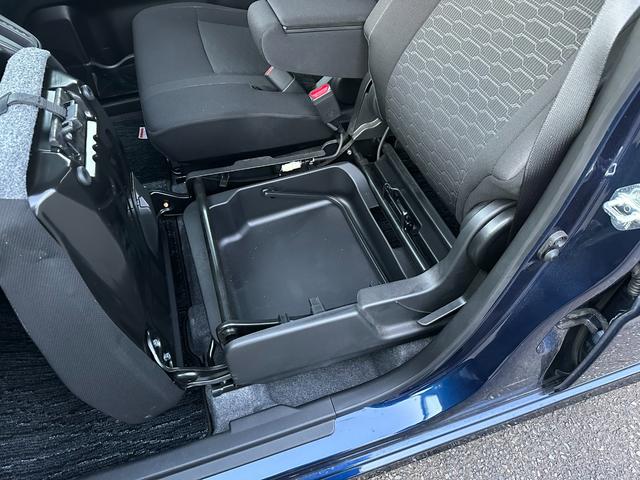 ワゴンＲカスタムＺ ハイブリッドＺＴ　４ＷＤターボ　社外ナビゲーション　Ｂｌｕｅｔｏｏｔｈ　ＤＶＤ再生可能　パドルシフト　ＬＥＤヘッドライト　アダプティブクルーズコントロール　前席シートヒーター　ミラーヒーター　純正１５インチアルミ（31枚目）