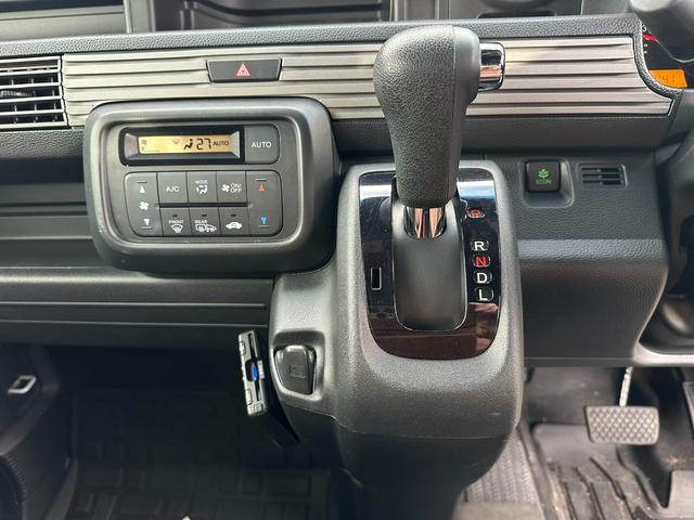 �C���p�l���B