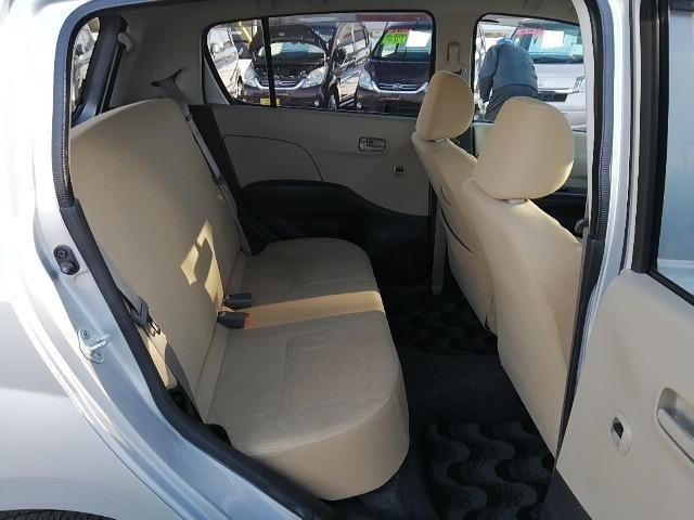 プレオ Ｌリミテッド　４ＷＤ　衝突安全ボディ　スマートキー　ＣＤ　電動格納ミラー　エアコン　パワーステアリング　パワーウインドウ　ＡＢＳ　運転席エアバッグ　助手席エアバッグ（8枚目）