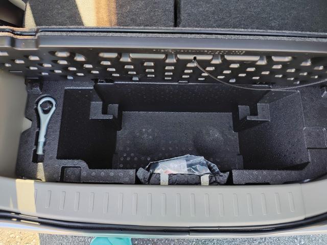 収納もたくさん付いています。大きなものから小さなものまで使う方の気持ちを考えた気遣いが嬉しいですね♪