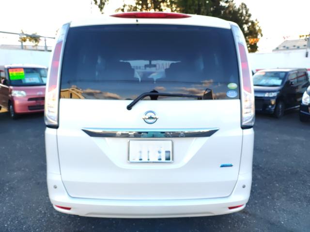 セレナ ２０Ｇ　４ＷＤ　両側パワースライドドア　クルーズコントロール　リアエアコン　ソナー（3枚目）